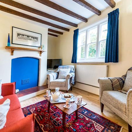 Pass The Keys Cosy 2 Bedroom Victorian Cottage Ludlow Exterior photo