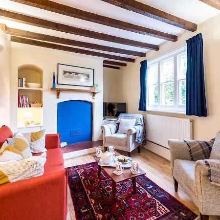 Pass The Keys Cosy 2 Bedroom Victorian Cottage Ludlow Exterior photo
